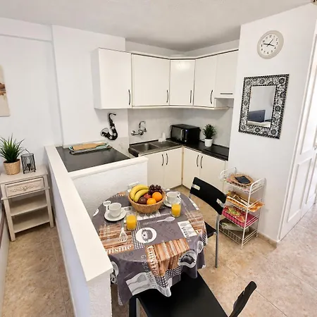 213 Borinquen Apartamento